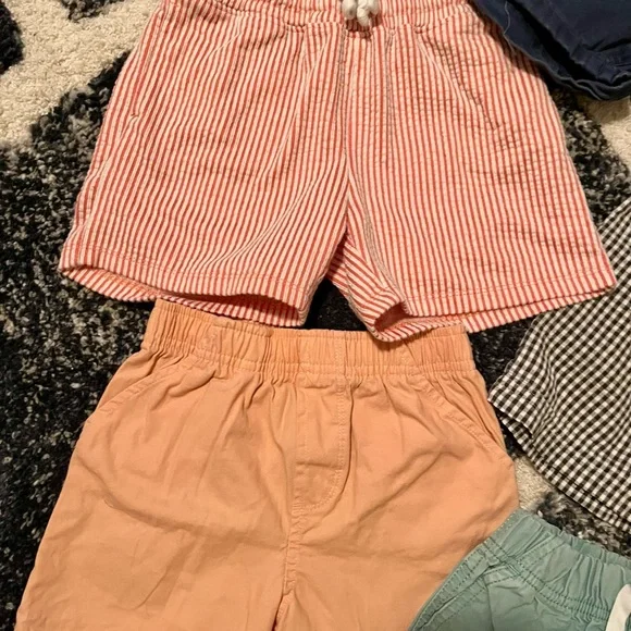 Boys 4T Shorts Collection - Carters, H&M, MM, Carhartt, & Gingham Brands - Picture 3 of 9